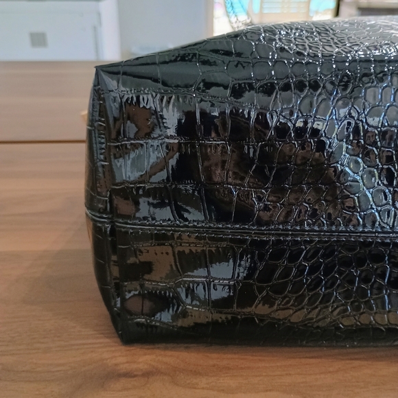 Attention Black Croc-Embossed Tote with Cream Straps - Picture 4 of 7